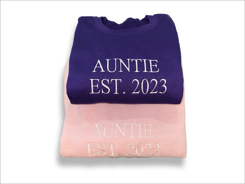 AUNTIE EST. Embroidered Sweatshirt, Personalized Crewneck, Aunt Shirts, Family Sweatshirts, Personalized Gift, Gift For Aunts, Customize