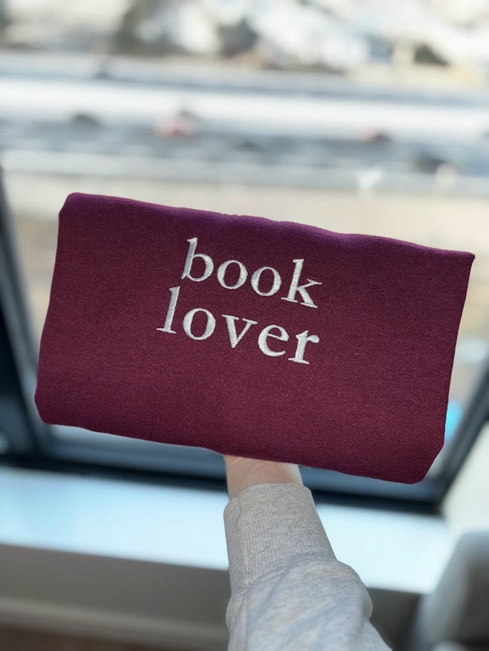 Book Lover - Embroidered Sweatshirt