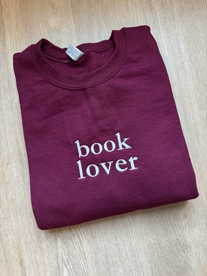 Book Lover - Embroidered Sweatshirt