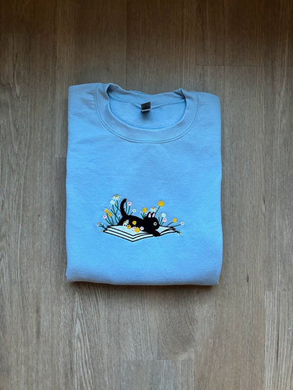 Bookish Cat - Embroidered Sweatshirt