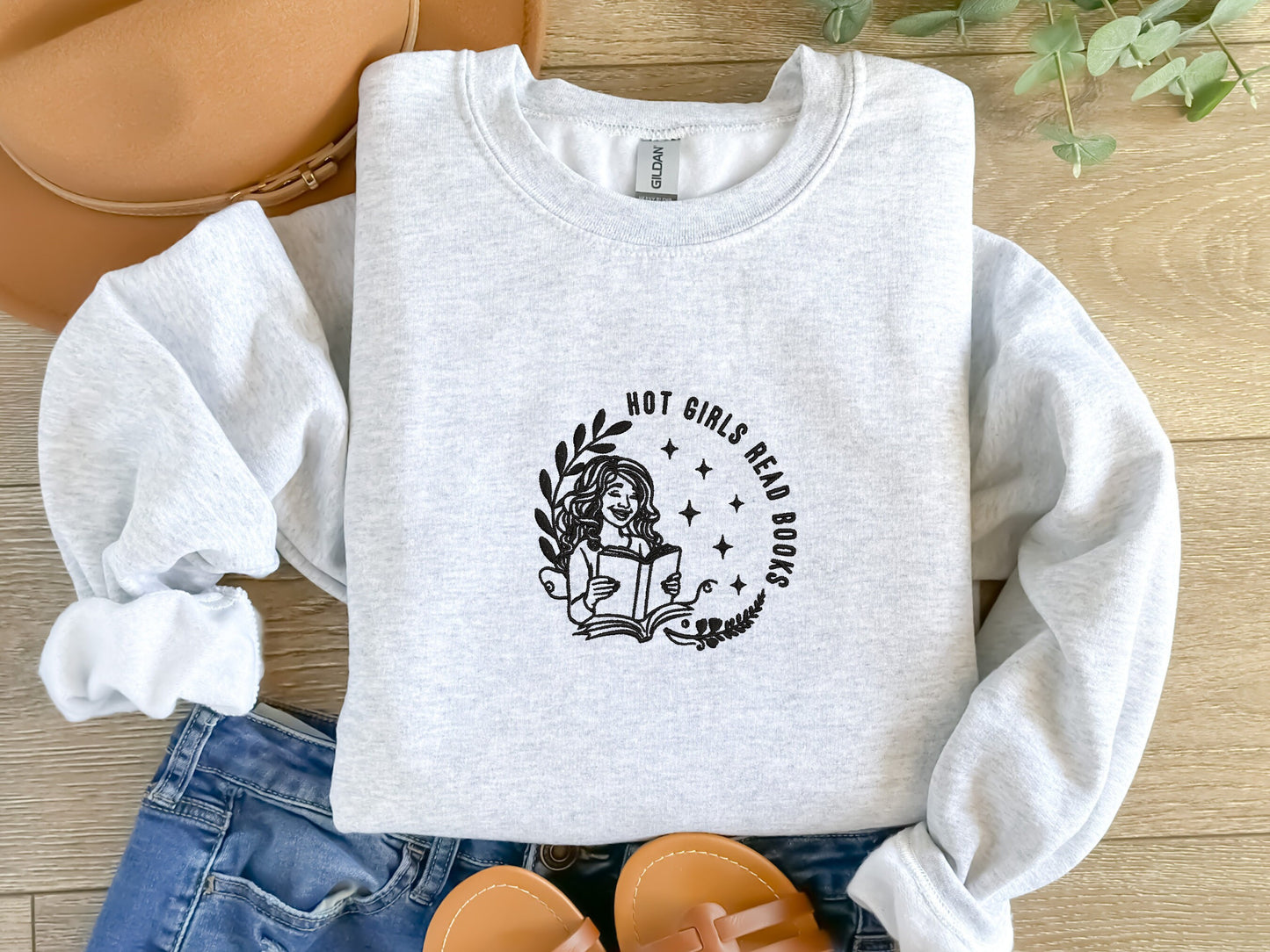 Hot Girls Read Books - Embroidered Sweatshirt