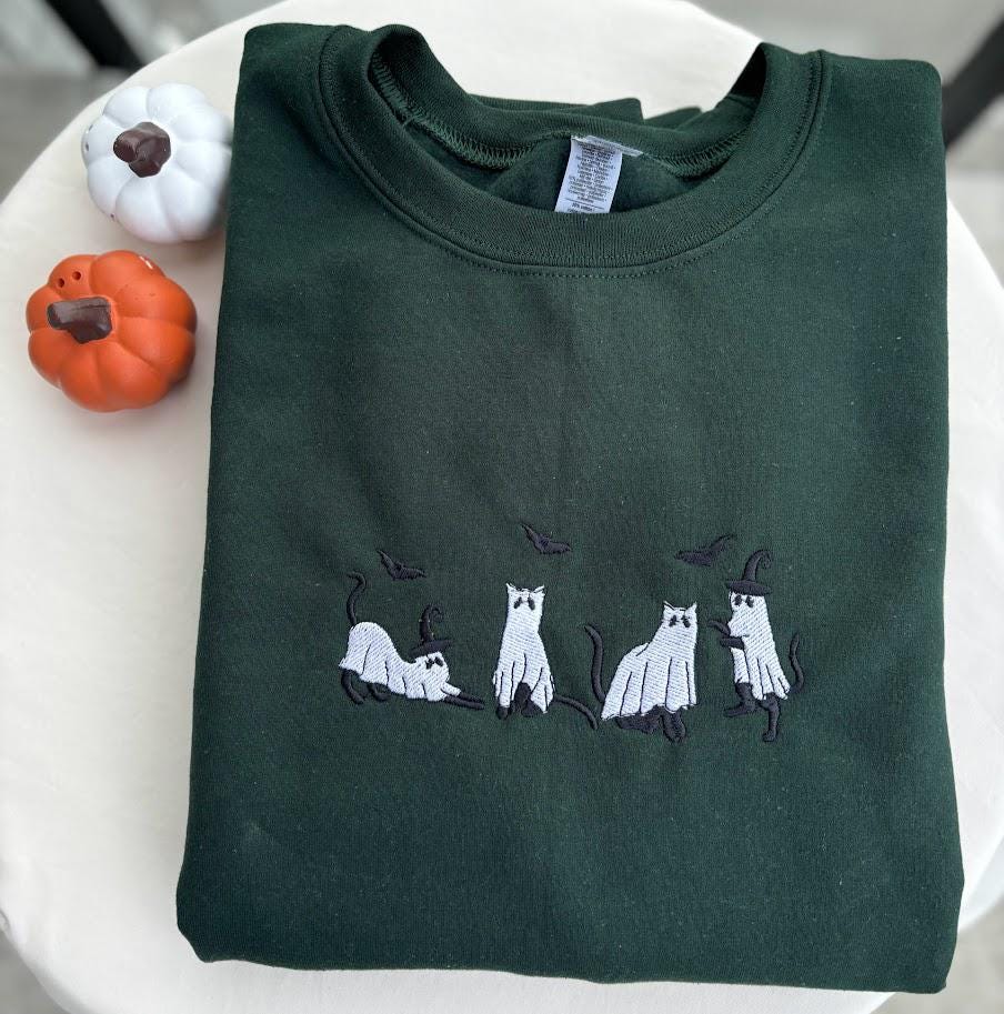 EMBROIDERED Retro Ghost Cats Sweatshirt, Halloween Sweaters, Cat Lover Sweatshirt, Fall Crewneck, Ghost Shirt, Vintage, Oversized, Trendy