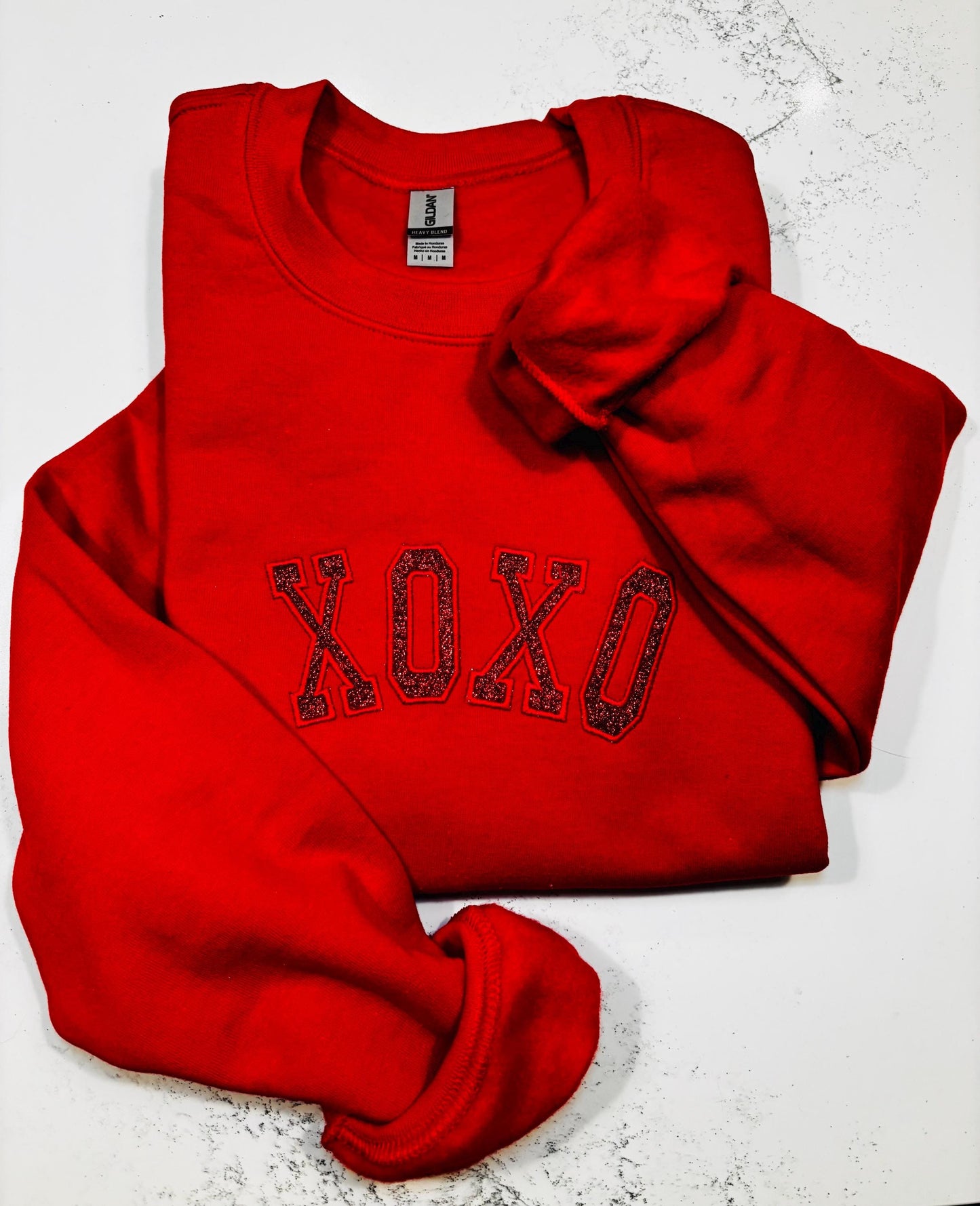 EMBROIDERED Glitter XOXO Valentine Sweatshirt, Glitter HTV Applique, Croquette, Crayon Valentine, Love Sweatshirt, Couples, Romantic Gift